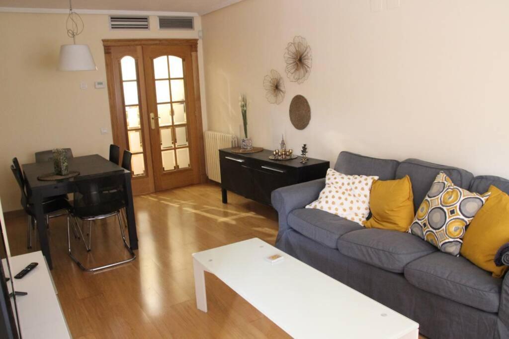 Amplio Apartamento Plaza De Toros サラゴサ エクステリア 写真